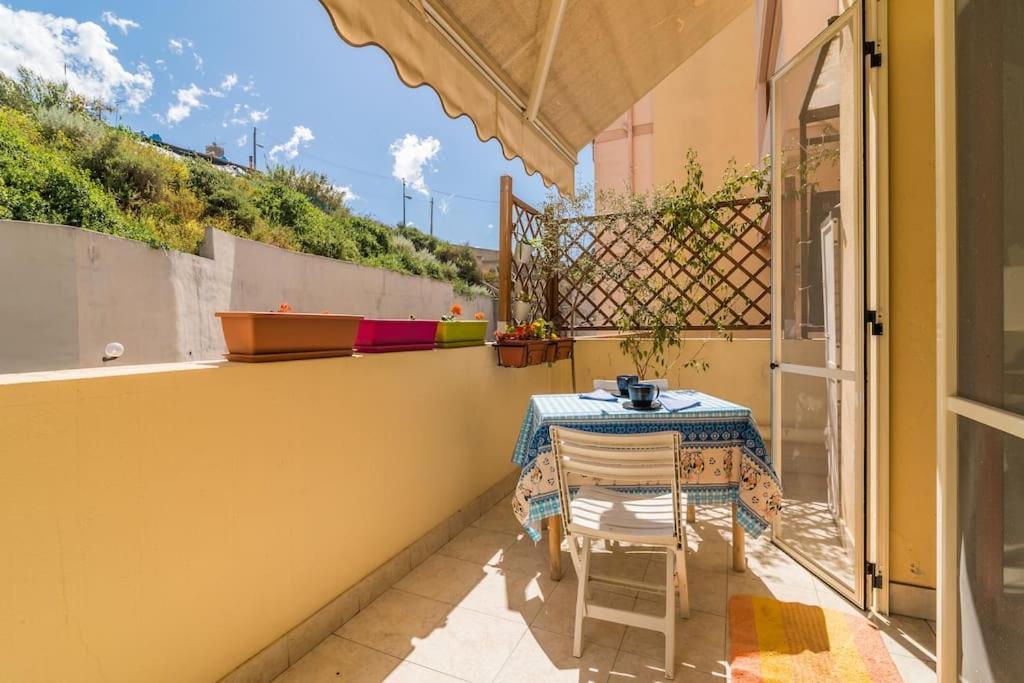 La Terrazza Di Sant'Avendrace Apartment Cagliari Luaran gambar